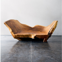 Hugo Franca - Bench made of recycled wood